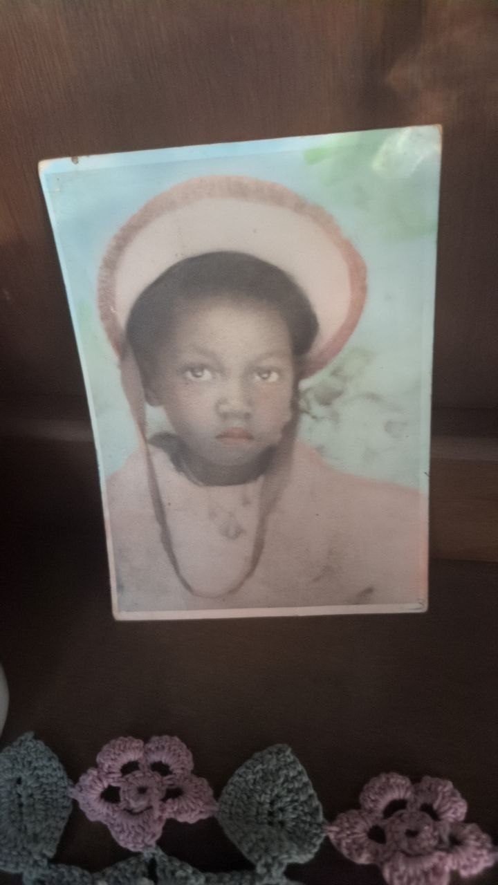 This was Dad's older sister Jonnie Mae got run over & killed by a drunk driver - she was 5 - Dad about 3 - he remembers her holding him when he was little
