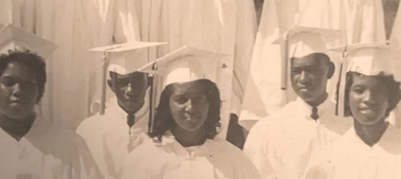 That is Daddy in the middle, 🤣 . He was 126lbs - age 18- a few months later age 19 he was drafted into the USA army - went to training in fort Benning, GA, after fort Benning he went to Aberdeen prov